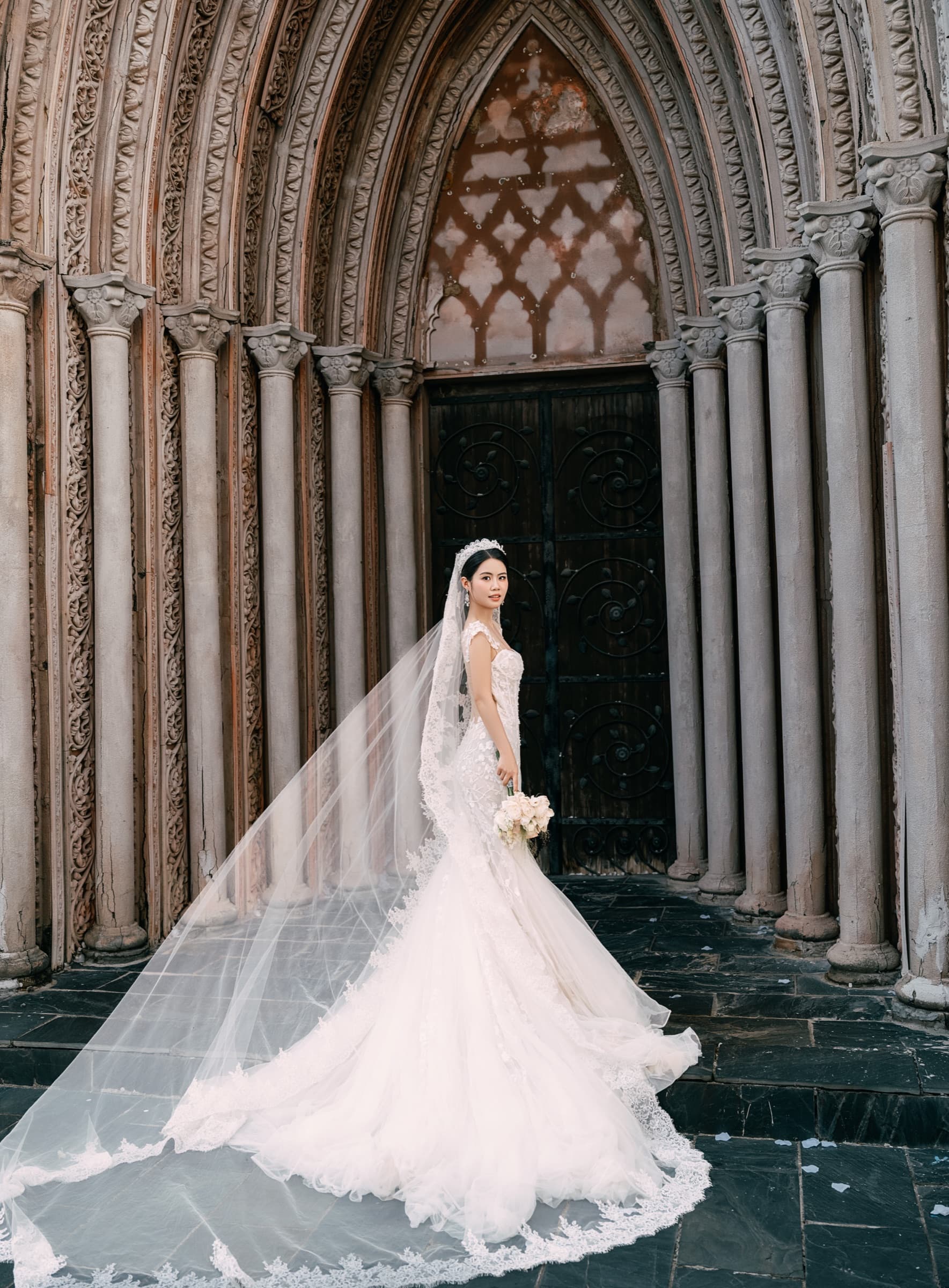 Portrait of the bride gothic archway